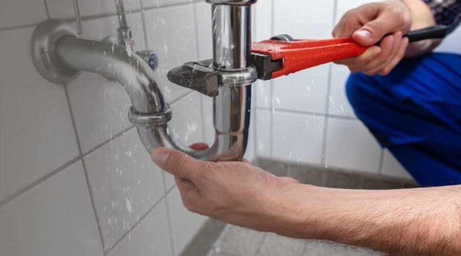 Expert burst pipe repair services in Chapman Ranch, TX